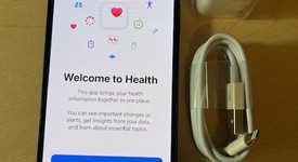 Mint
													Apple iPhone 12 - Unlocked, Black, 64 GB, A2172, photo 2 of 9