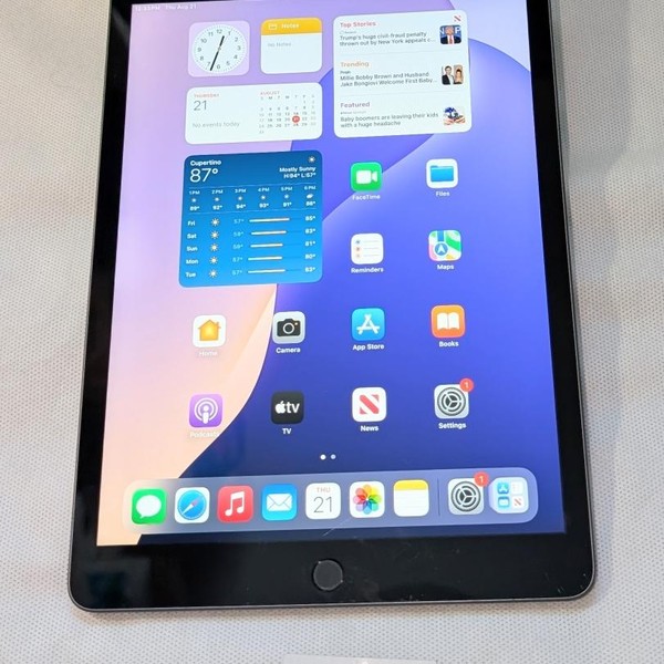 Apple iPad 8th Gen - Wi-Fi, 128 GB, Gray, A2270