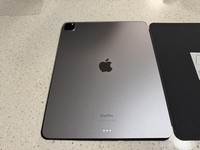 Apple iPad Pro 12.9" 6th Gen 2022