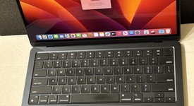 Fair
													MacBook Air 2022 - 13" - Apple M2, Midnight, 512 GB, 8 GB, photo 2 of 11