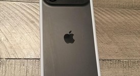 Mint
													Apple iPhone Air - Unlocked, Space Black, 256 GB, A3260, photo 4 of 14