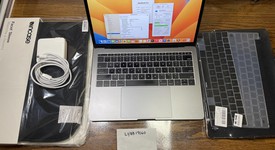 Good
													MacBook Pro 2017 (No Touch Bar) - 13" - I5, Gray, 128 GB, 8 GB, photo 1 of 8