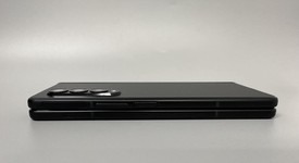 Good
													Samsung Galaxy Z Fold3 5G - Unlocked Non-US, Black, 256 GB, 12 GB, SM-F926N, photo 2 of 8