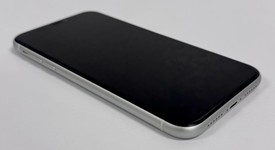 Good
													Apple iPhone Xr - Unlocked, White, 64 GB, A1984, photo 5 of 6