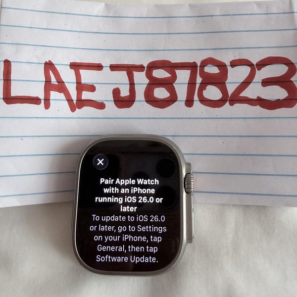 Apple Watch Ultra 49mm - Unlocked, Titanium, A2622
