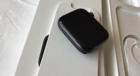 Mint
													Apple Watch SE 1st Gen 44mm - Gray, A2352 - GPS, Aluminum, photo 3 of 4