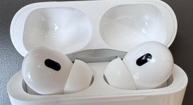 Used
													Apple AirPods Pro 2 - USB-C, photo 3 of 8