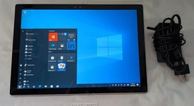 Good
													Microsoft Surface Pro 4 - 12.3 Inch - Wi-Fi, Silver, 128 GB, 4 GB, photo 1 of 7