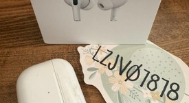 Used
													Apple AirPods Pro 1st Gen - Wireless Case, photo 2 of 4