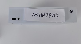 Mint
													Xbox Series S (2020) - White, 512 GB, photo 3 of 10