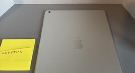 Good
													Apple iPad 9th Gen - Wi-Fi, Silver, 256 GB, A2602, photo 3 of 5