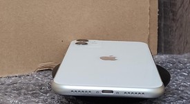 Mint
													Apple iPhone 11 - Unlocked, White, 64 GB, A2111, photo 4 of 7