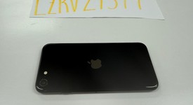 Mint
													Apple iPhone SE 3rd Gen 2022 - Unlocked, Midnight, 64 GB, A2595, photo 4 of 7
