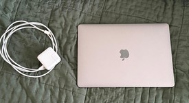 Mint
													MacBook Air 2020 - 13" - I3, Gray, 256 GB, 8 GB, photo 2 of 9