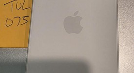 Mint
													Apple iPhone 16e - Unlocked, White, 128 GB, A3212, photo 3 of 6