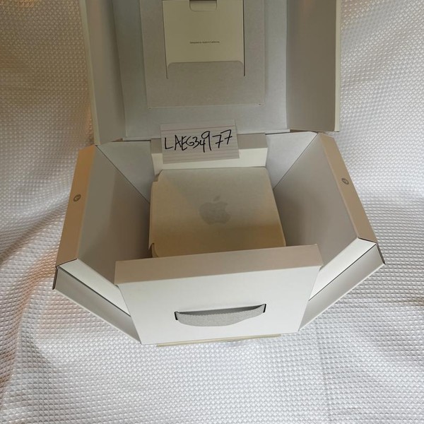 Mac Studio 2023 - 1 TB, 32 GB, Apple M2 Max, 30 Core GPU