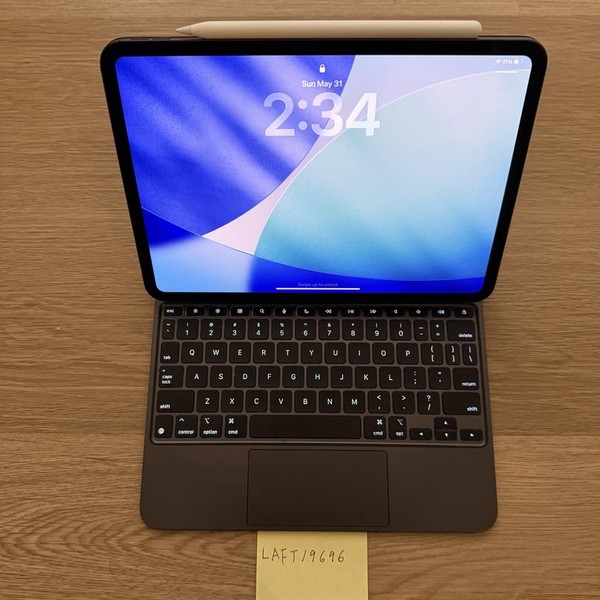 Apple iPad Pro 11 inch (M4) 2024 - Wi-Fi, 256 GB, Black, 8 GB, A2836, Standard Glass