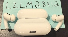 Used
													Apple AirPods Pro 2 - USB-C, photo 2 of 5