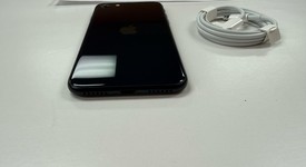 Mint
													Apple iPhone SE 3rd Gen 2022 - Unlocked, Midnight, 64 GB, A2595, photo 3 of 8