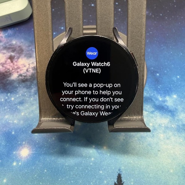 Samsung Galaxy Watch6 - Unlocked, Graphite, 44mm