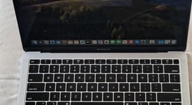 Good
													MacBook Air 2019 - 13" - I5, Silver, 128 GB, 8 GB, photo 2 of 9