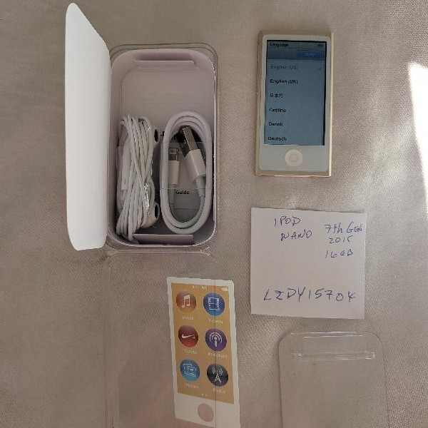 Apple iPod Nano 7th Gen 2015 - 16 GB, Gold