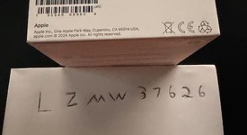 New
													Apple AirPods 4th Gen - Active Noise Cancellation, photo 2 of 3