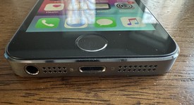 Mint
													Apple iPhone 5S - Unlocked, Silver, 16 GB, A1453, photo 4 of 14