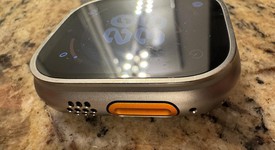 Good
													Apple Watch Ultra 49mm - Unlocked, Titanium, A2622, photo 1 of 10