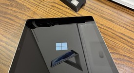 Mint
													Microsoft Surface Pro X - SQ1, Platinum, 128 GB, 8 GB, Wi-Fi Only, photo 3 of 6