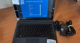 Good
													Microsoft Surface Pro 3 - Wi-Fi, Silver, 64 GB, photo 1 of 6