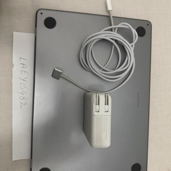 MacBook Air 2022 (M2) - 13 inch - 256 GB, Silver, 16 GB, Apple M2