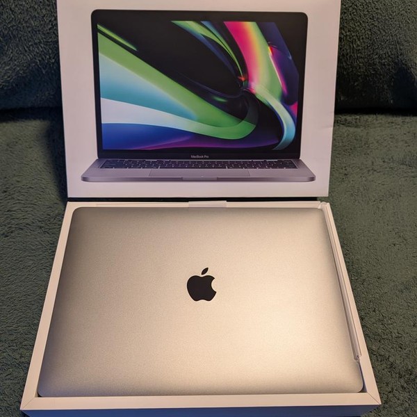 MacBook Pro 2020 - 13 inch - 1 TB, Silver, 16 GB, Apple M1