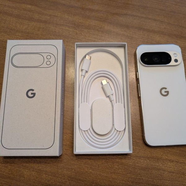 Google Pixel 10 Pro - Unlocked, 128 GB, Porcelain, G4QUR
