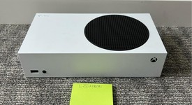 Mint
													Xbox Series S (2020) - White, 512 GB, photo 1 of 7