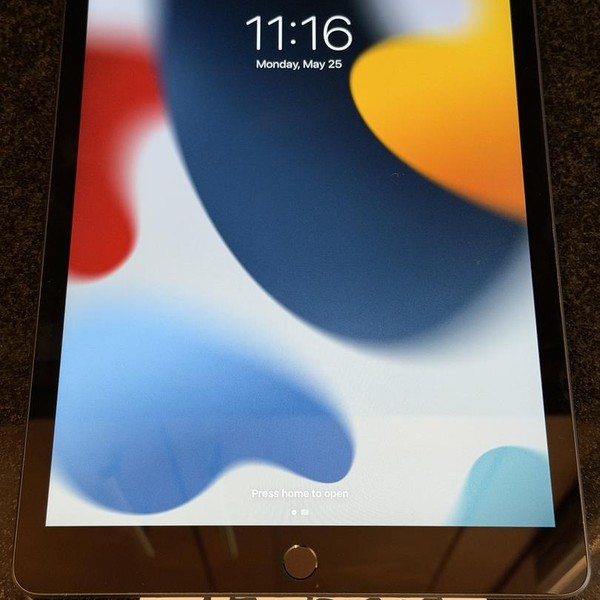Apple iPad (9th Gen) - Wi-Fi, 64 GB, Gray, A2602