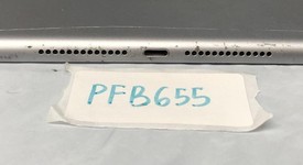 Good
													Apple iPad 5th Gen - Unlocked, Gray, 32 GB, A1823, photo 4 of 6