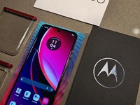 Motorola Razr Plus (2023)