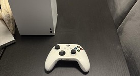 Good
													Xbox Series X (2020) - Robot White, 1 TB, All-Digital, photo 1 of 7
