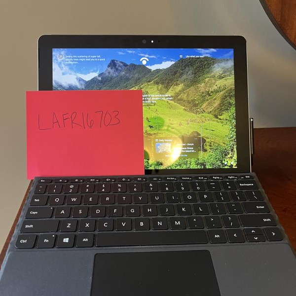 Microsoft Surface Go - Wi-Fi, 64 GB, Silver, 4 GB