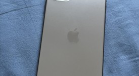 Good
													Apple iPhone 11 Pro Max - Unlocked, Gold, 64 GB, A2161, photo 2 of 4