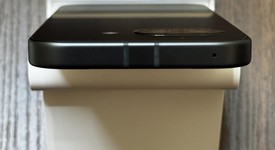 Mint
													Google Pixel 9a - Unlocked, Obsidian, 128 GB, 8 GB, photo 4 of 7