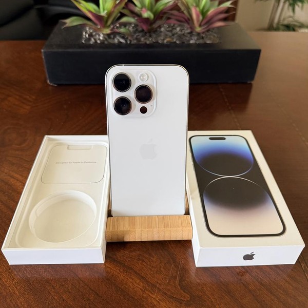 Apple iPhone 14 Pro - Unlocked, 128 GB, Silver, A2650
