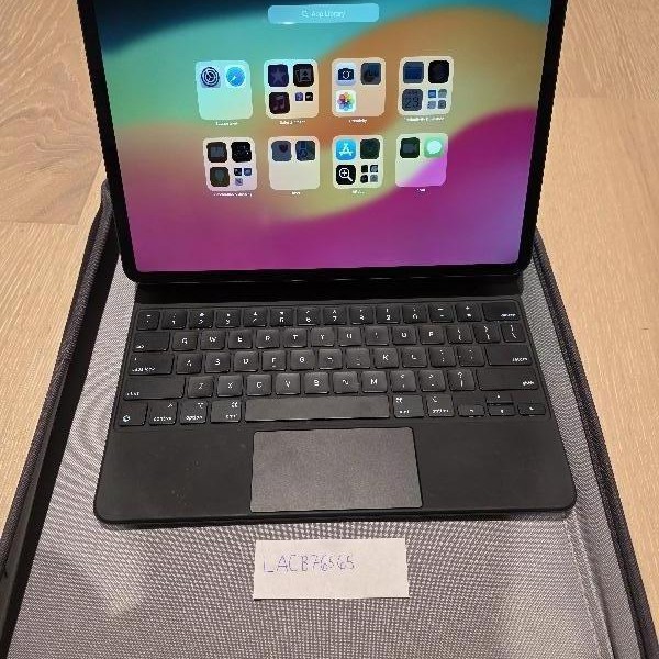 Apple iPad Pro 12.9 inch 4th Gen 2020 - Unlocked, 512 GB, Gray, A2069