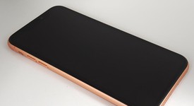 Good
													Apple iPhone Xr - T-Mobile, Coral, 256 GB, A1984, photo 4 of 11