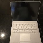 Good Microsoft Surface Book 2 13.5 inch - 256 GB, 8 GB, Intel Core i5