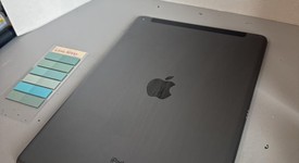 Good
													Apple iPad 9th Gen - Unlocked, Gray, 64 GB, A2603, photo 4 of 5