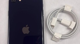 Mint
													Apple iPhone SE 3rd Gen 2022 - Unlocked, Midnight, 64 GB, A2595, photo 1 of 10