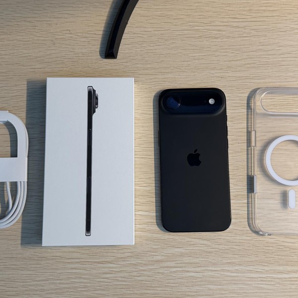 Apple iPhone Air - Unlocked, 512 GB, Space Black, A3260