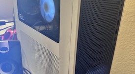Mint
													HP Omen Desktop, photo 2 of 9